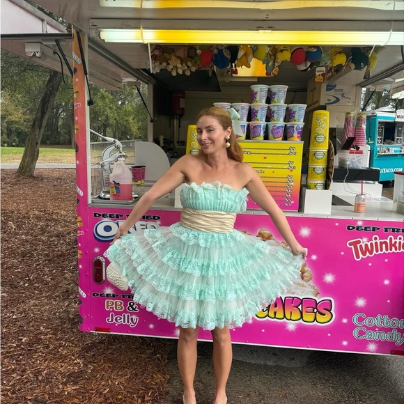 Vintage Betsey Johnson dress 👗 - Picture 3 of 3